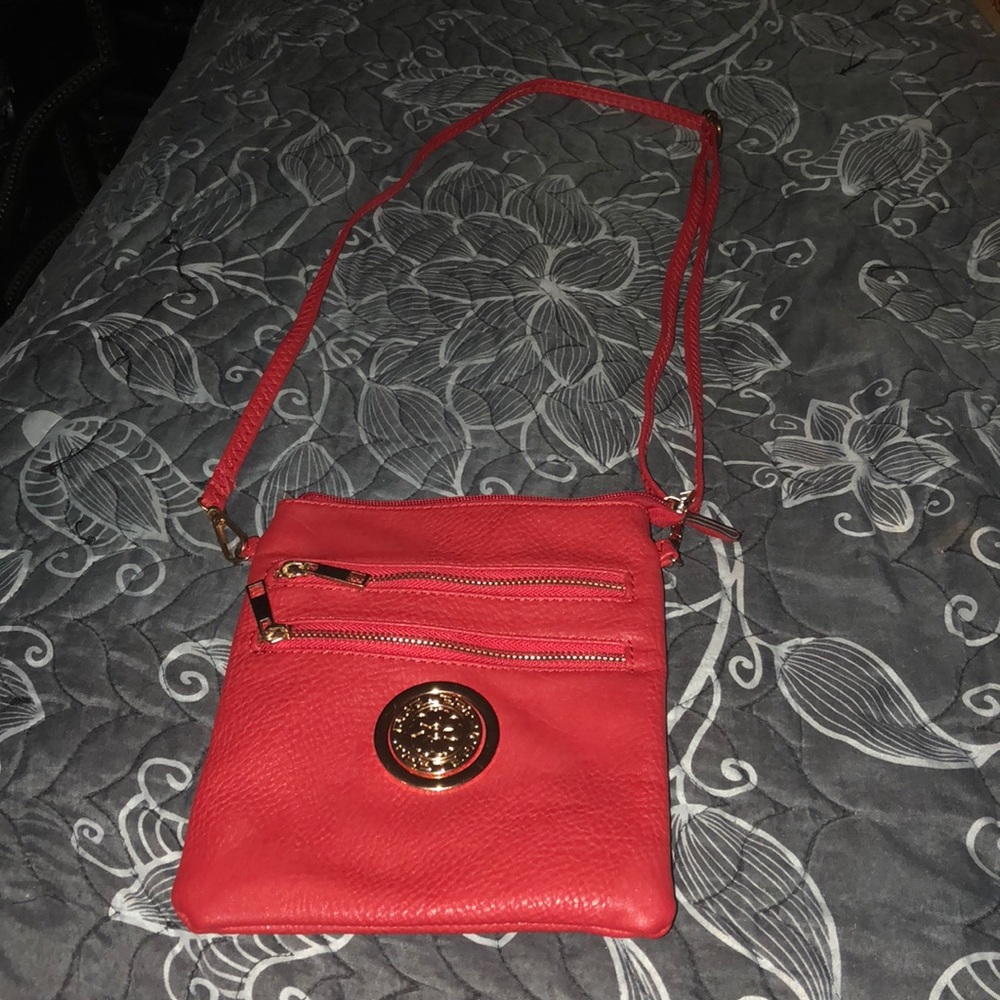 Purse - Picture 2 of 3